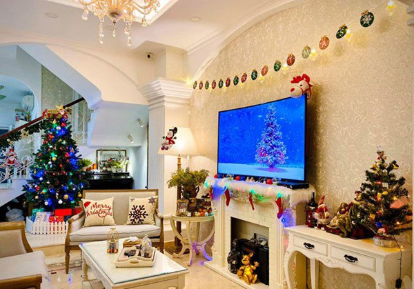 Sao Việt đón Noel to như Tết, không ngại bỏ tiền chục triệu trang trí nhà