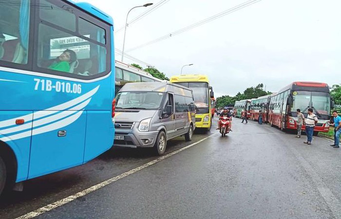 Giao thông tê liệt vì sạt lờ nghiêm trọng ở đèo Bảo Lộc