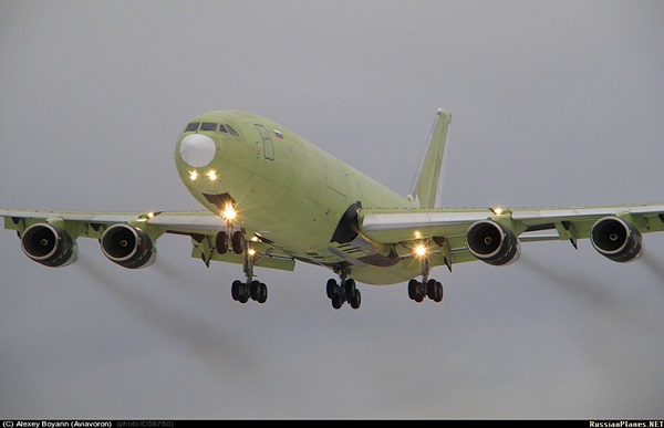 Nga muốn biến chuyên cơ Il-96-400TZ thành "bầu sữa trên không"?