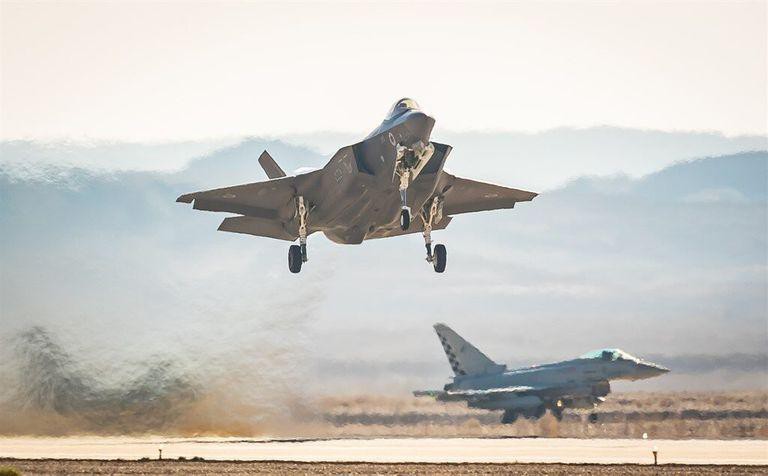 Phát hiện tiêm kích tàng hình F-35 của Israel tung hoành ở Lebanon