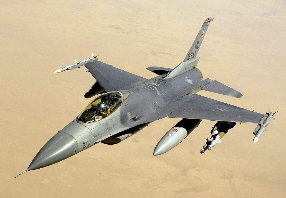 Tiêm kích F-16 tái sinh từ ‘nghĩa địa’ vẫn... bền gấp đôi Su-30 sản xuất mới