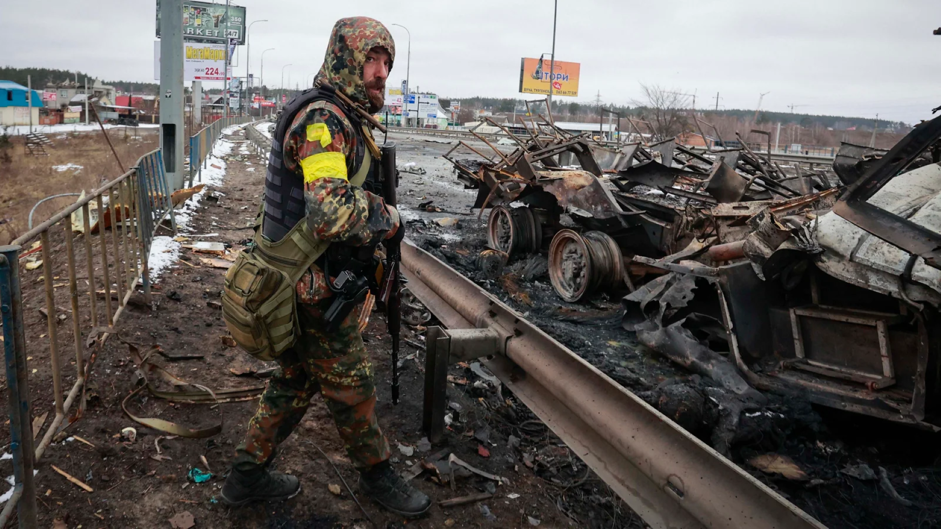 Mariupol chìm trong biển lửa, Tổng thống Putin kêu gọi Ukraine đầu hàng