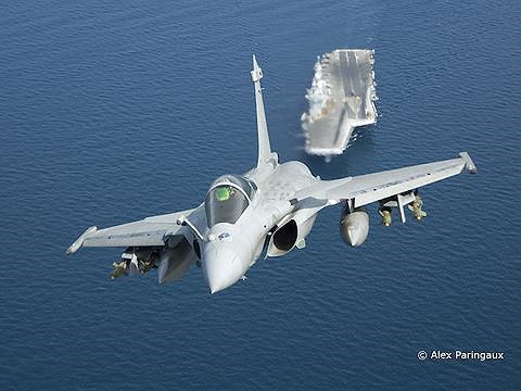 Ấn Độ nhận Rafale “tam giác”, láng giềng lo sốt vó