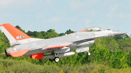 Mỹ hoán cải F-16 thành UCAV lớn nhất thế giới, bay nhanh như tiêm kích