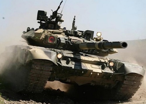 Phiến quân HTS lấy đâu ra xe tăng T-90 cực mạnh để tấn công Syria?