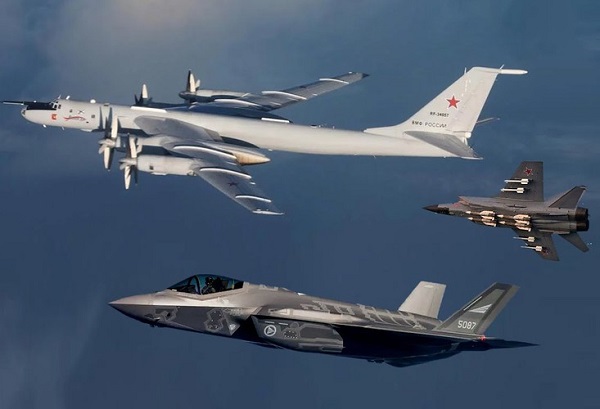 "Gấu bay" Tu-142 xuất hiện, F-16 Na Uy và F-35 Italy vội áp sát  