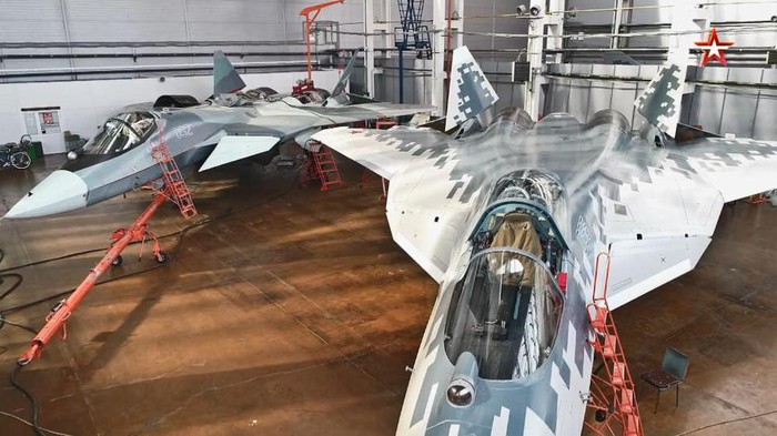 Lô tiêm kích tàng hình Su-57 thứ hai của Nga sắp "ra lò" 