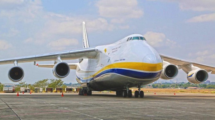 Ukraine bí mật mua linh kiện cho vận tải cơ An-124-100 Ruslan từ Nga