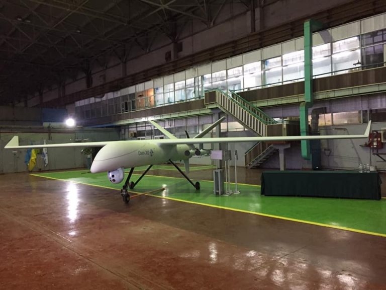 Ukraine trình làng UAV tấn công Sokol-300 "của nhà trồng được"