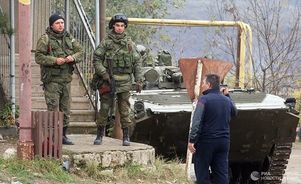 Lính gìn giữ hòa bình của Nga làm gì ở Nagorno-Karabakh