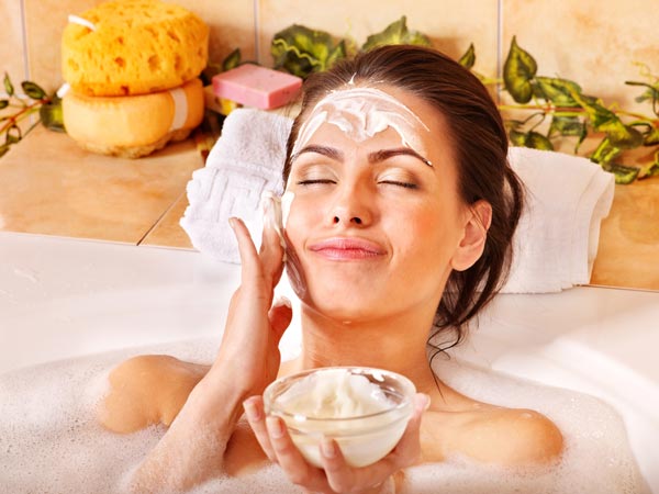 10 tuyệt chiêu tự chế kem massage mặt giúp da trắng khỏe