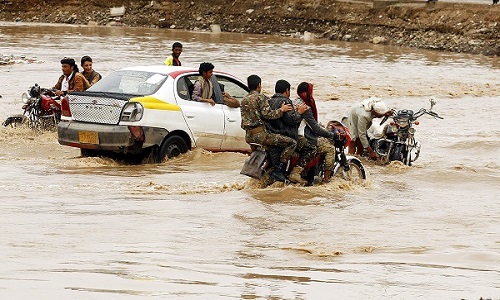 Cảnh tượng ngập lụt kinh hoàng ở Yemen