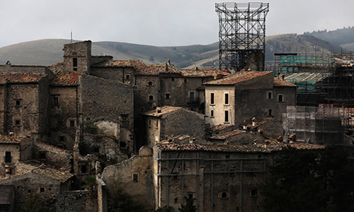 Khám phá ngôi làng thời trung cổ ở Italy