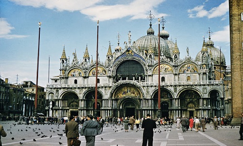 Cuộc sống ở Italy hồi giữa thập niên 1950 