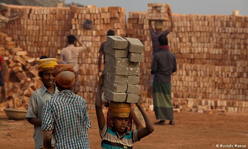 "Tuổi thơ bị đánh cắp" của lao động trẻ em Bangladesh