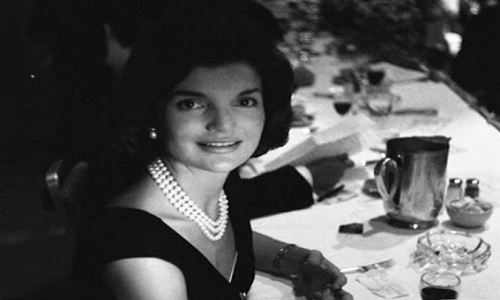 Ảnh hiếm cựu Đệ nhất phu nhân Mỹ Jackie Kennedy thời trẻ