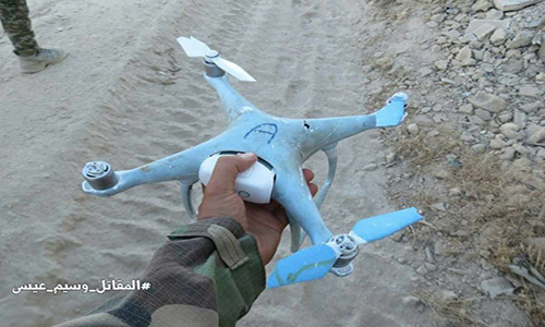 Ảnh: Quân đội Syria bắn hạ UAV của khủng bố thân al-Qaeda