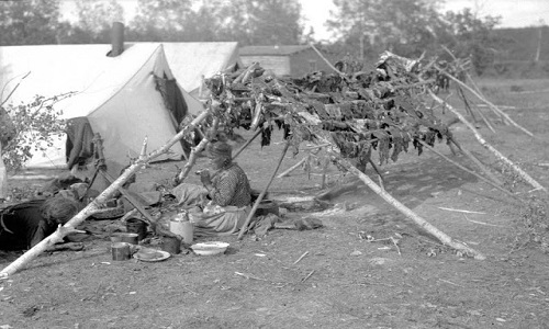 Tò mò cuộc sống thổ dân châu Mỹ ở Canada thập niên 1930