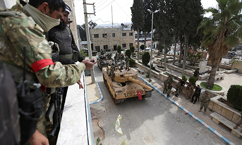 TNK chiếm thành phố Afrin, người Kurd “bỏ của chạy lấy người”