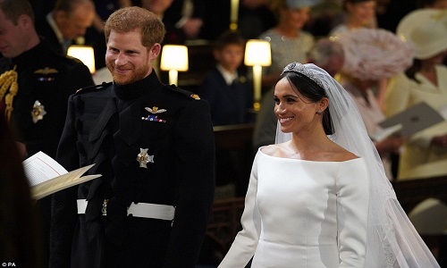 Xúc động “đám cưới cổ tích” của Hoàng tử Harry và hôn thê Markle