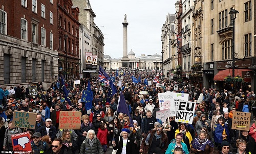 Biển người biểu tình phản đối Brexit ở thủ đô London