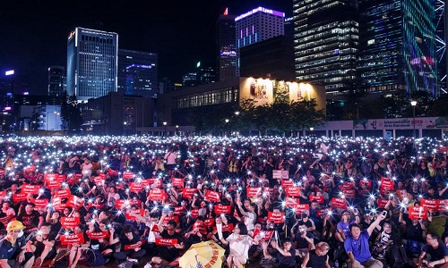 Biển người biểu tình ở Hong Kong trước G20