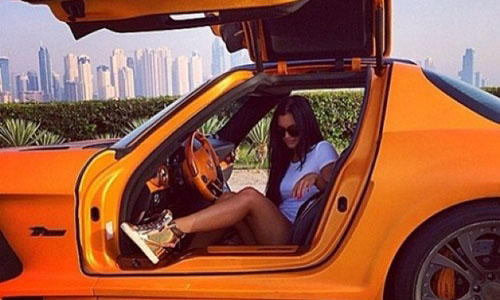 Các tiểu thư Dubai khoe cuộc sống xa hoa tràn ngập Instagram