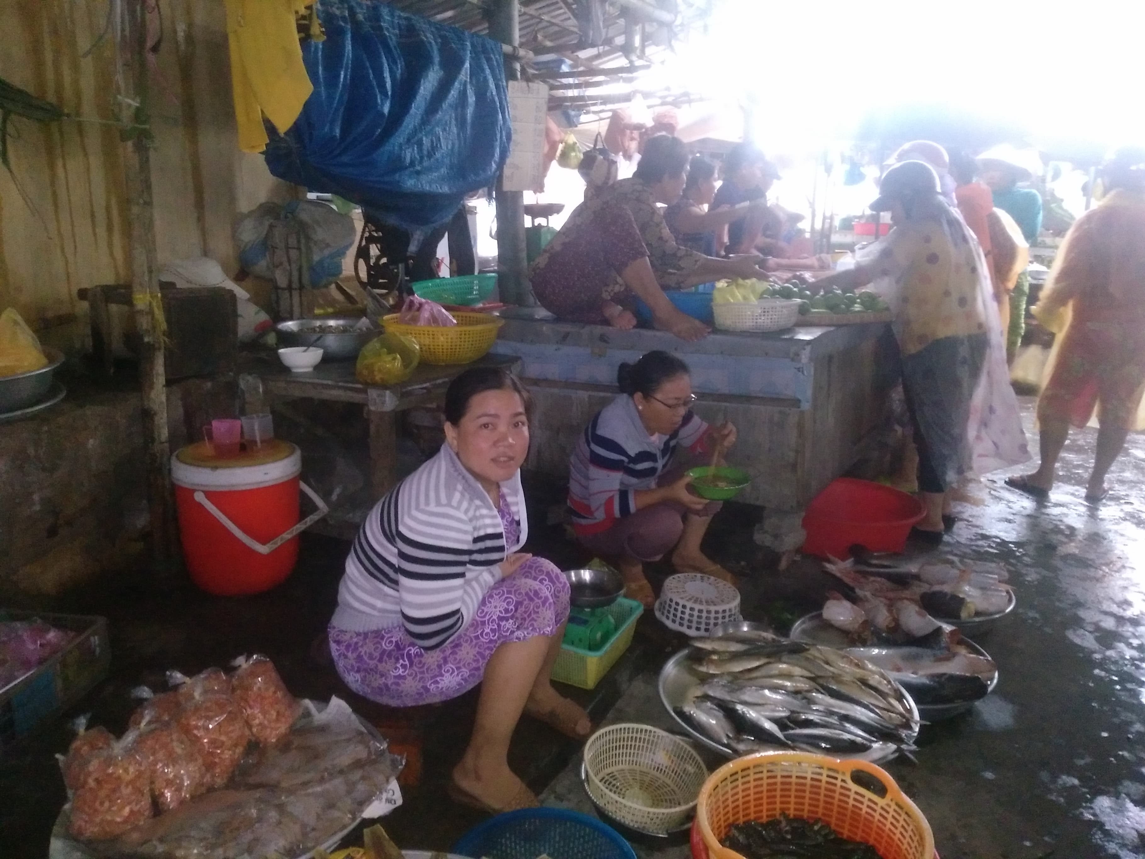 Người dân Cần Giờ, TPHCM: "Bão chưa vào chưa lo, bao giờ đến thì đi trú"