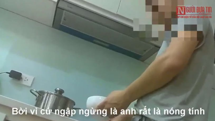 Video: Giáp mặt đại gia mua trinh và lời suồng sã trong căn hộ cao cấp