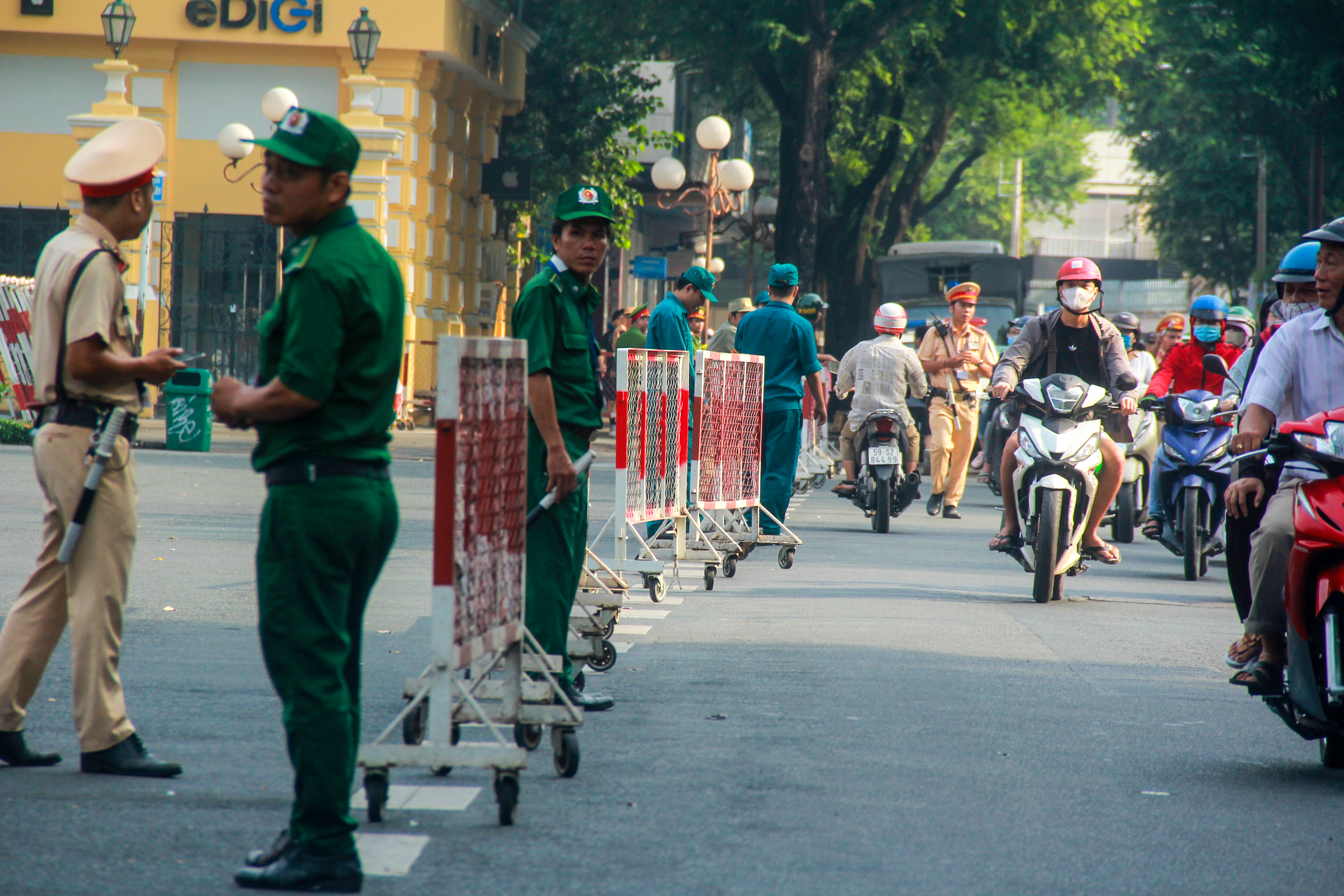 Phong toả khu trung tâm Sài Gòn, hàng trăm cảnh sát diễn tập quy mô lớn