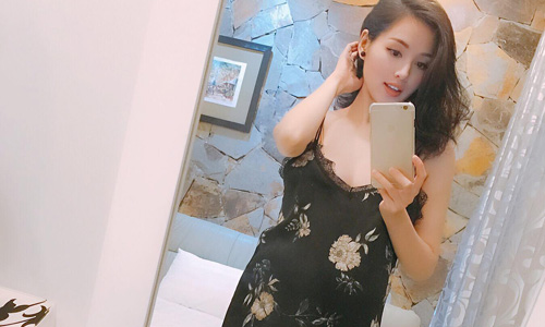 Hot girl Tâm Tít xinh tươi trước ngày lâm bồn lần 2