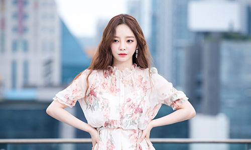 Nhan sắc búp bê của Goo Hara tự tử qua đời ở tuổi 28