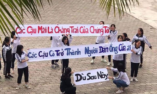 Các bạn nữ chuẩn bị nhiều điều bất ngờ cho cánh đàn ông ngày 19/11