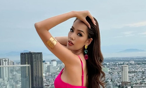 Lê Hoàng Phương khoe dáng gợi cảm với bikini ở Miss Grand International