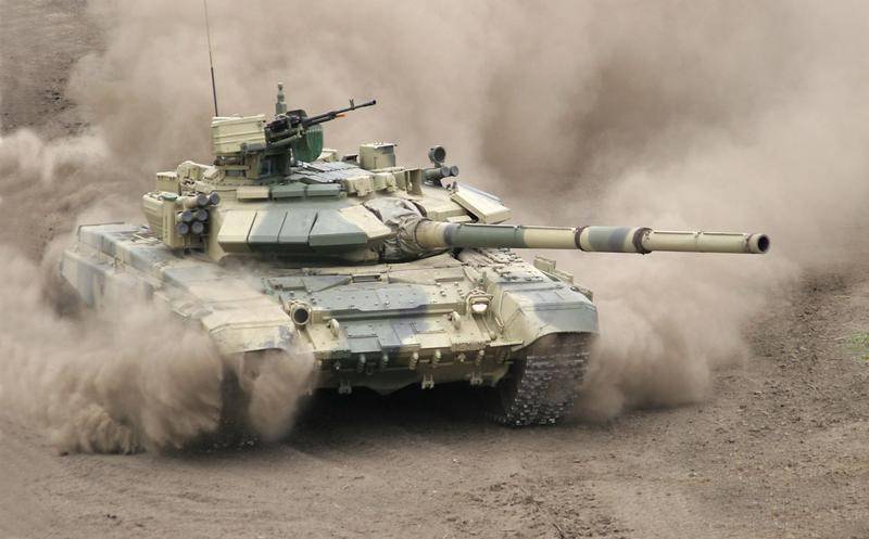 Vị khách nào vừa nhận thêm xe tăng T-90S/SK từ Nga?