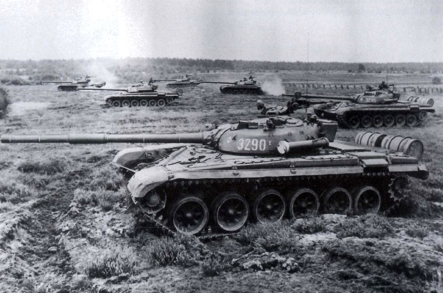 Không thích Nga nhưng Ba Lan vẫn cố níu kéo xe tăng T-72