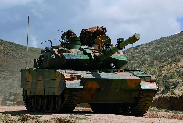 Trung Quốc lại "đe dọa" tiêu diệt T-90 Ấn Độ bằng xe tăng Type-15 