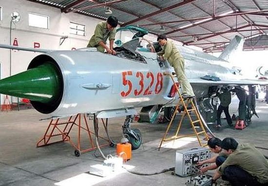 Ấn Độ: Việt Nam biến tiêm kích MiG-21 thành UAV, liệu có khả thi?