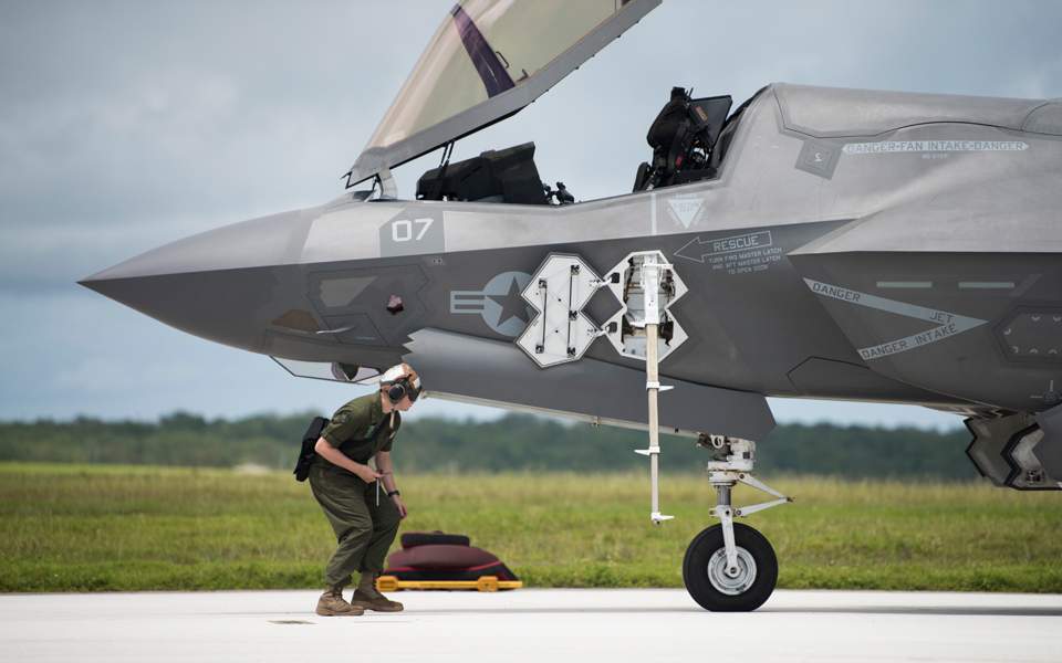 Sốc: Tiêm kích F-35 có thể bị ngừng chế tạo như F-22 trước đây