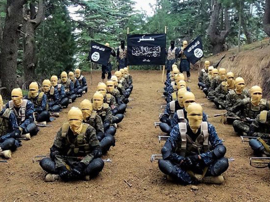 Vừa nắm quyền, Taliban phải đối mặt với kẻ thù truyền kiếp ISIS-K