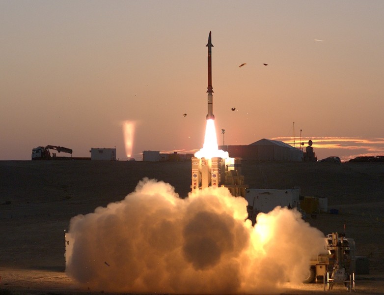 Israel triển khai gấp hệ thống David's Sling thay thế Iron Dome