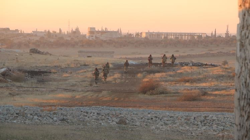 Mỹ không kích biên giới Syria, đoàn hỗ trợ Nga tổn thất nghiêm trọng