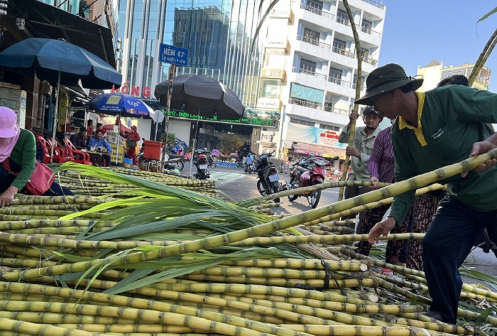 “Chợ mía” độc đáo mỗi năm chỉ họp một lần nhộn nhịp người mua 