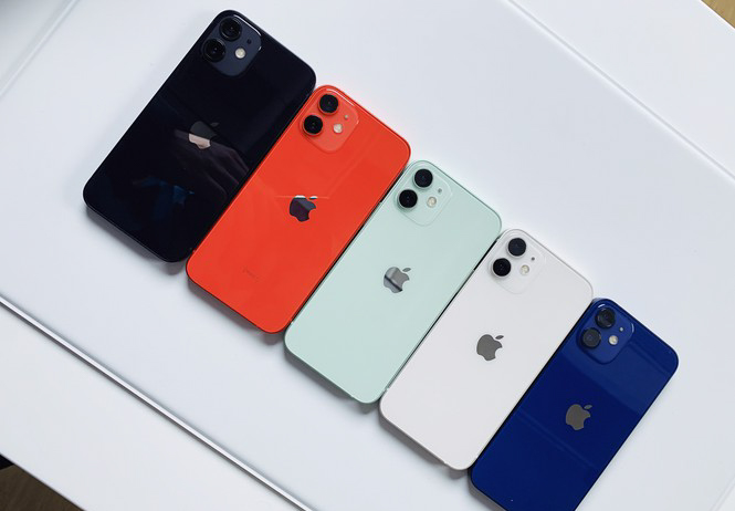 “Ngắm kỹ” iPhone 12 Pro Max và iPhone 12 Mini trước ngày lên kệ