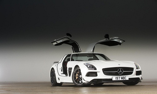 Mê mệt ngoại hình Mercedes-Benz SLS AMG kiêu kỳ