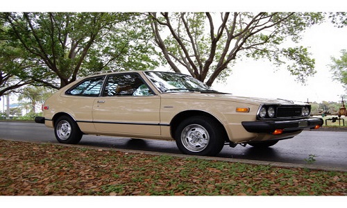 Soi xế cổ Honda Accord 1979 rao giá 255 triệu đồng