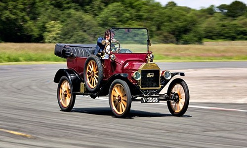 Bật cười với ngoại hình hài hước của Ford Model T