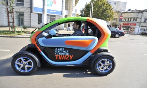 “Phải lòng” nét ngộ nghĩnh, độc đáo của xe điện Renault Twizy 