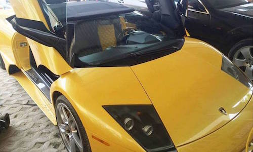 Cận cảnh siêu xe Lamborghini bị Công an Hà Nội nhốt trong kho