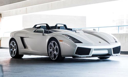 Soi “siêu bò, siêu độc” Concept S mui trần nhà Lamborghini 